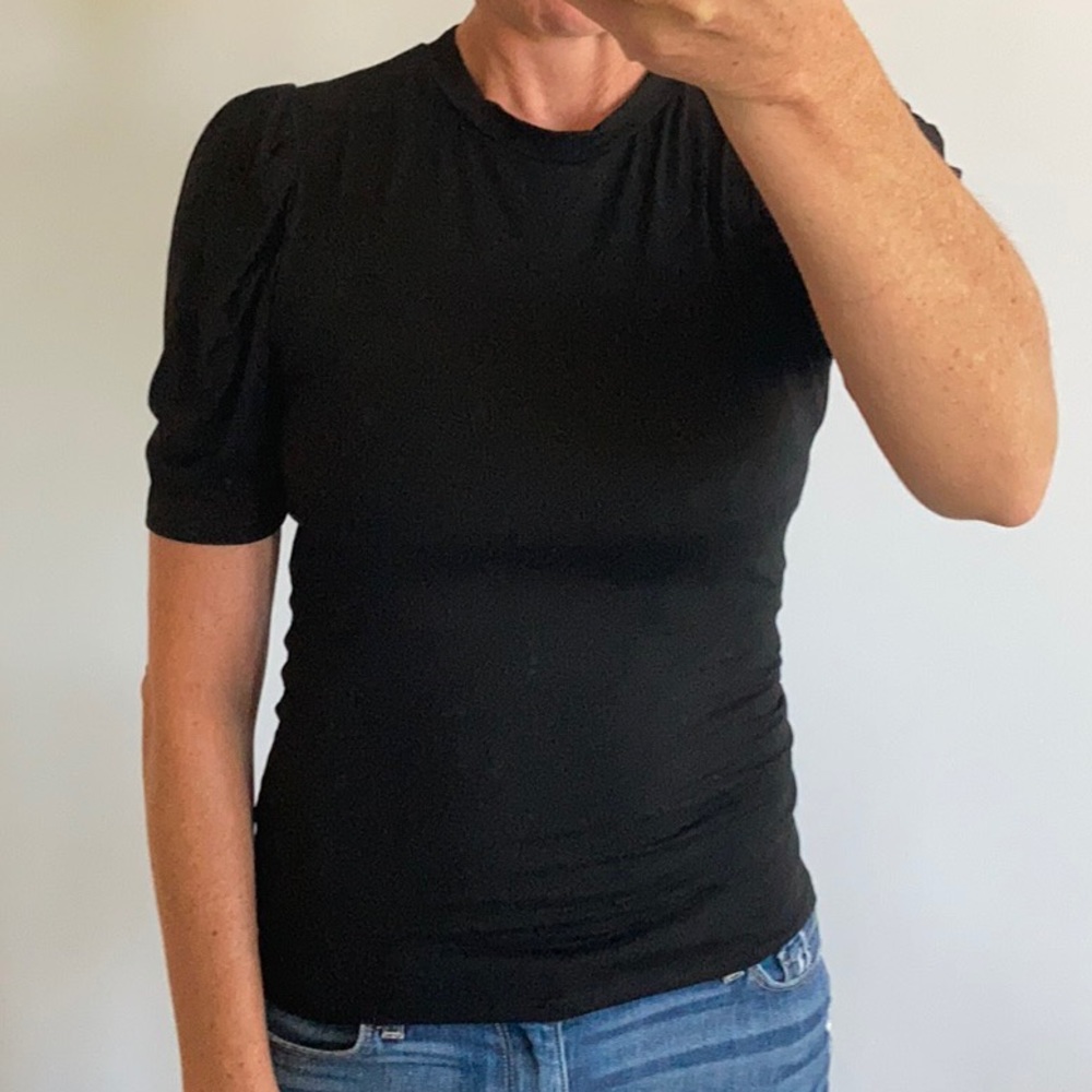 Basic Black Short Sleeve Top - Picture 4 of 6